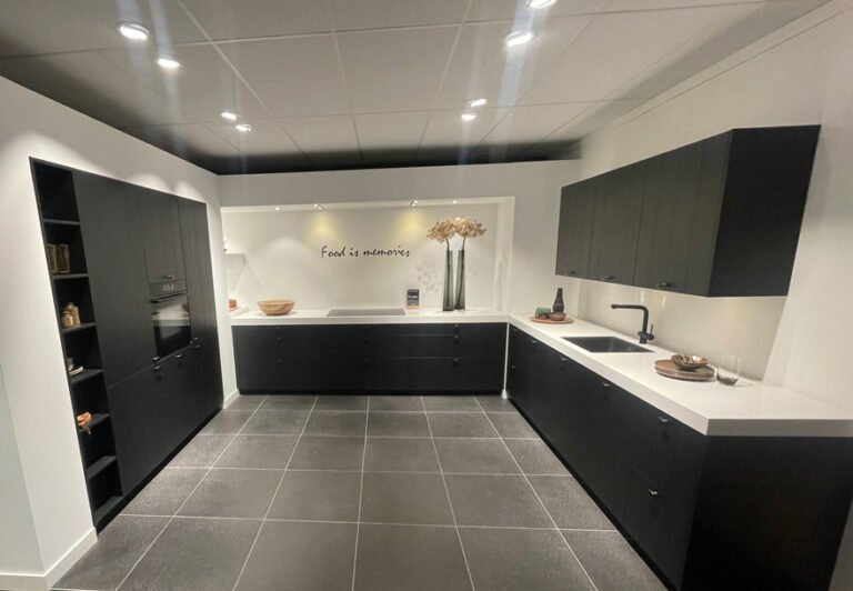 Systemat houtfineer showroomkeuken | Satink Zwolle